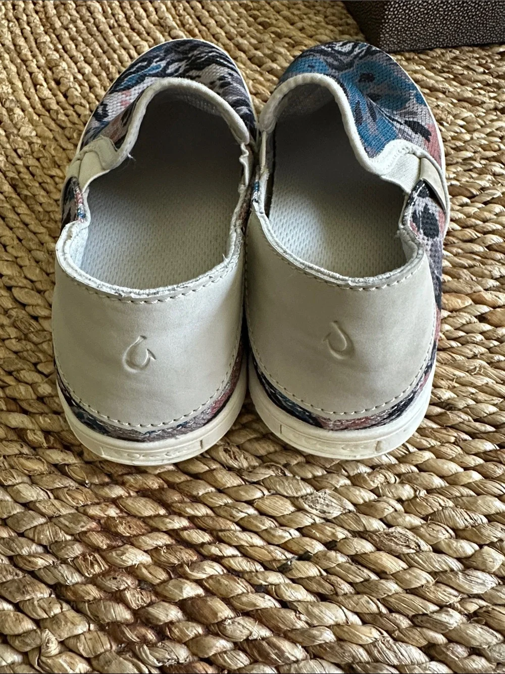 Olukai Women’s size 6 Slip-On Canvas Shoes in Teal and Pink Leopard Print